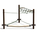 Structure d'escalade en bois avec cordes et pont pour aires de jeux