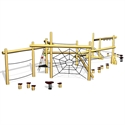 Grand portique d'escalade en bois avec filet de cordes et plusieurs barres d'équilibre, idéal pour les enfants sur une aire de jeux