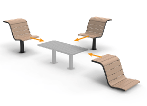 Dreiteiliges Sitzmöbel-Set mit einem Tisch und gebogenen Holzstühlen