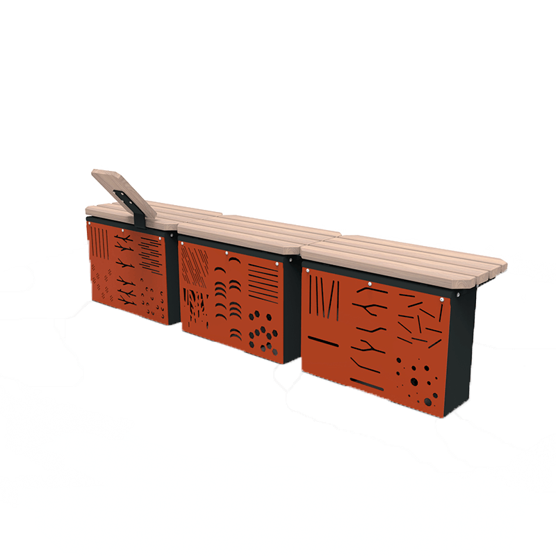 Moderne Outdoor-Bank mit Holzsitzfläche und dekorativen, orangefarbenen Seitenpaneelen