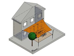 Graphique d'une maison avec une voile d'ombrage orange et un arbre au premier plan