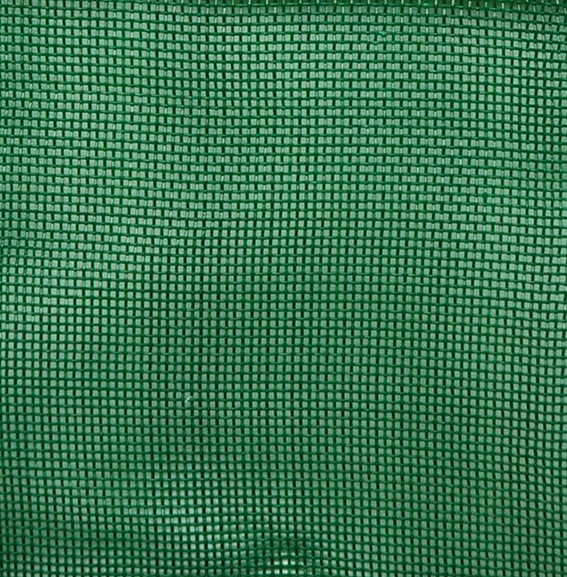 Gros plan sur un tissu maillé vert à structure fine