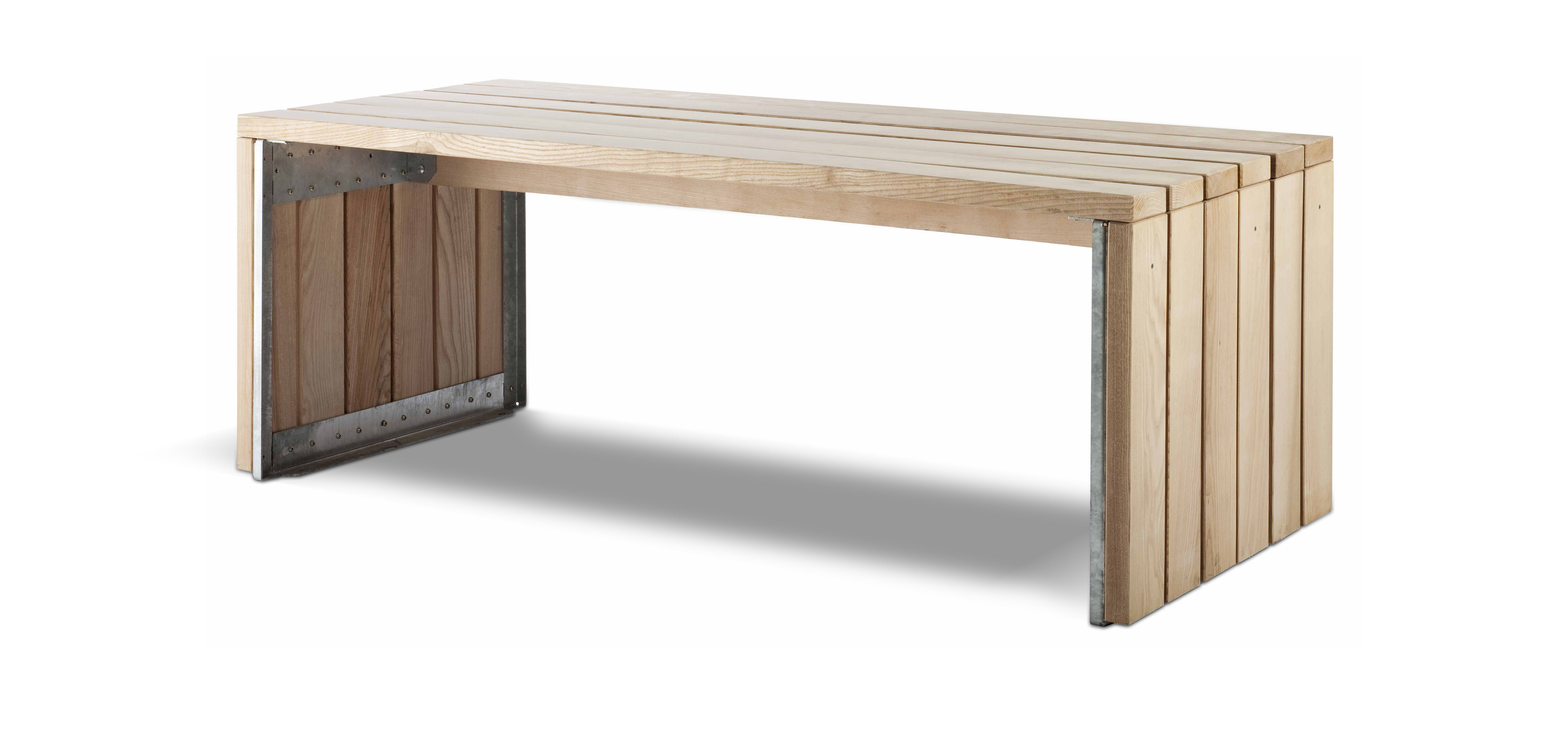 Moderner Holztisch mit Metallrahmen, ideal für Esszimmer oder Wohnbereiche