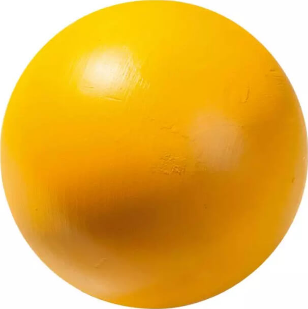 Ein großer gelber Gymnastikball, perfekt für Fitnessübungen und Yoga, auf weißem Hintergrund