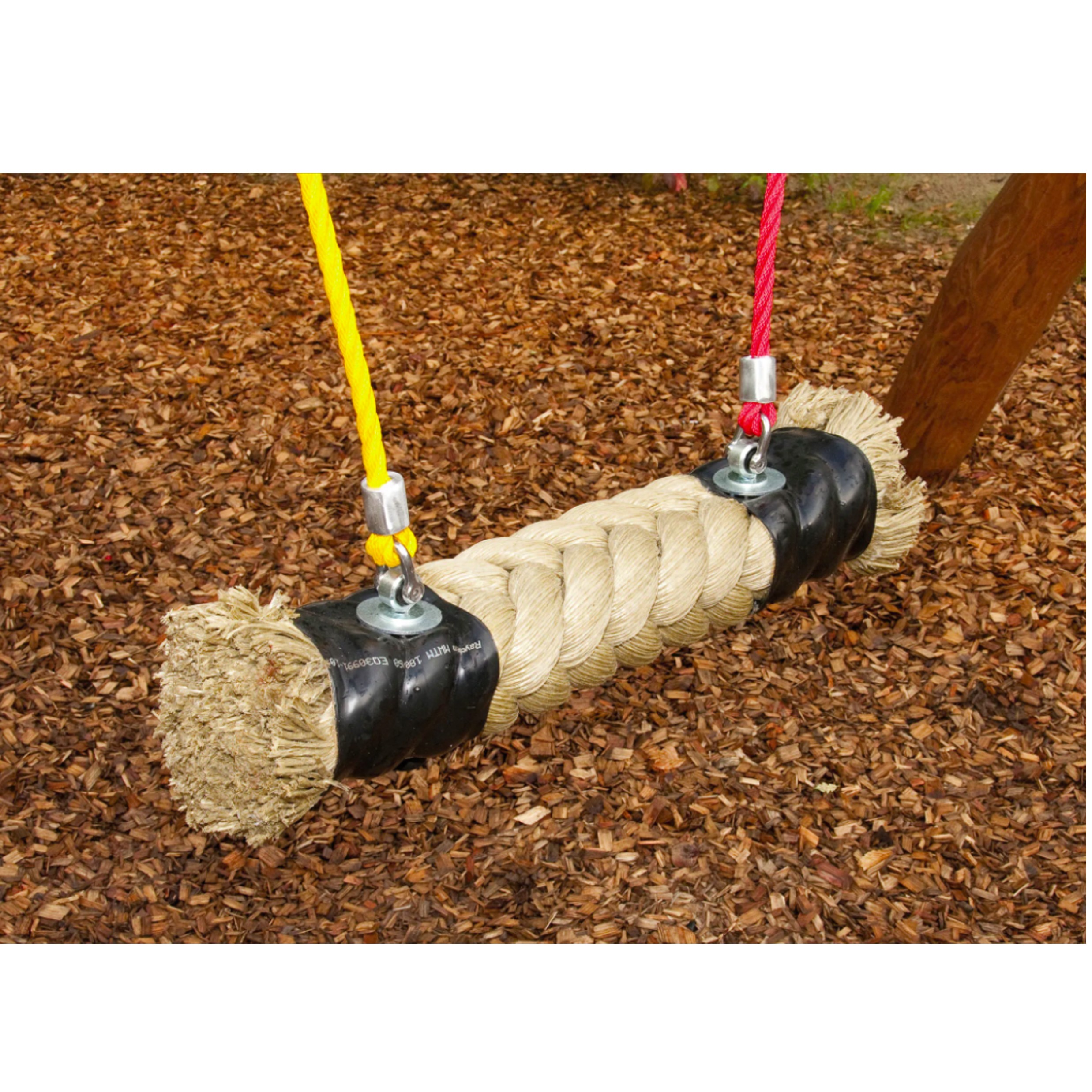 Tampenschaukel von Ullman aus robustem TauFendex-Tauwerk mit gepolsterten Schaukelringen, Herkules-Aufhängeseilen und Usacord-Safety-Schäkeln für sicheren Schaukelspaß auf dem Spielplatz